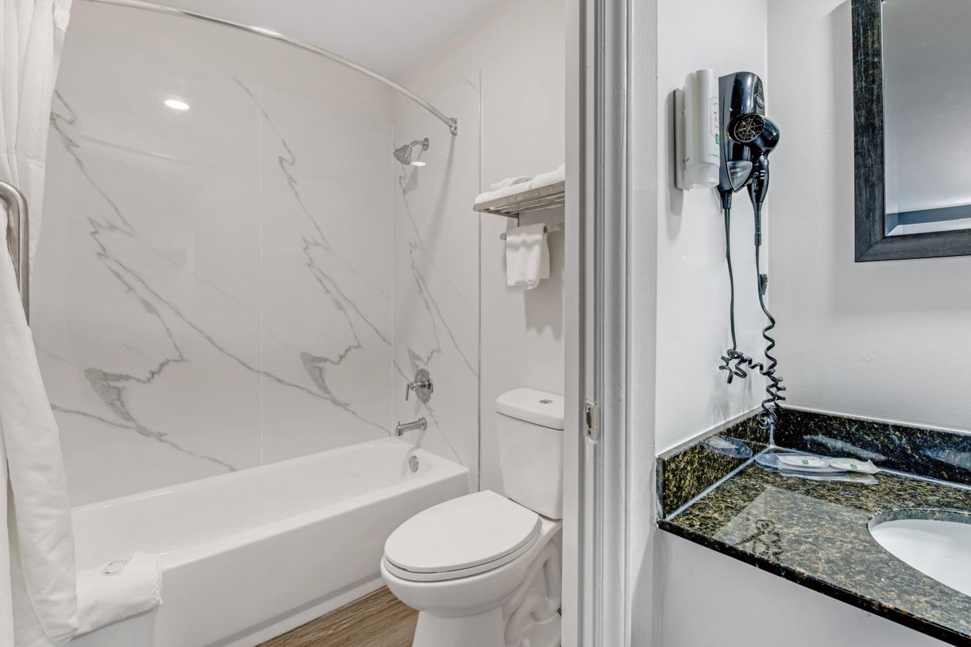 Quality Inn Laurinburg Εξωτερικό φωτογραφία