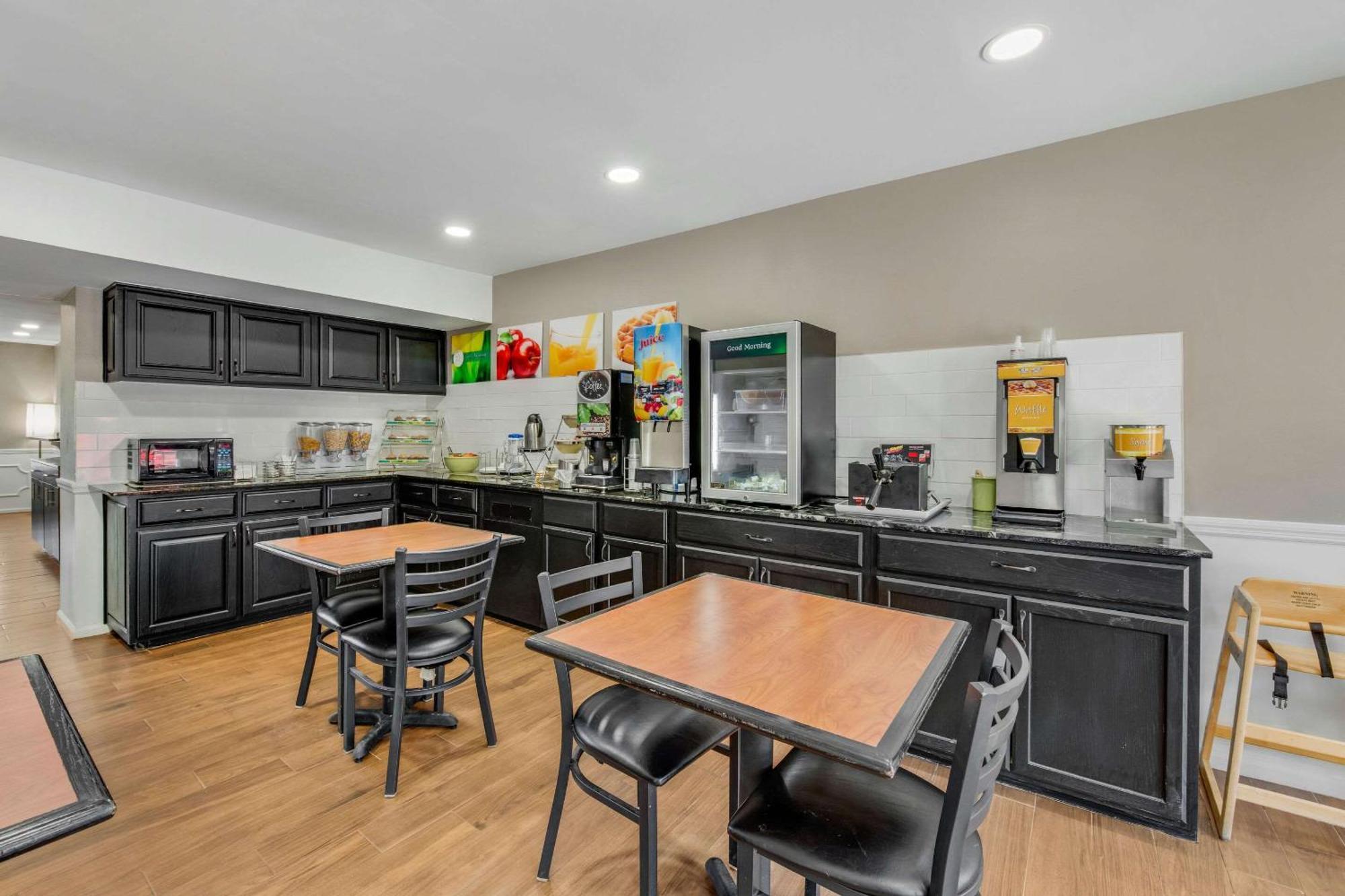 Quality Inn Laurinburg Εξωτερικό φωτογραφία